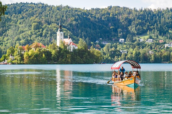 Lakes Bled & Bohinj and Vintgar Gorge Small-Group Day Trip from Ljubljana - The guides make the difference