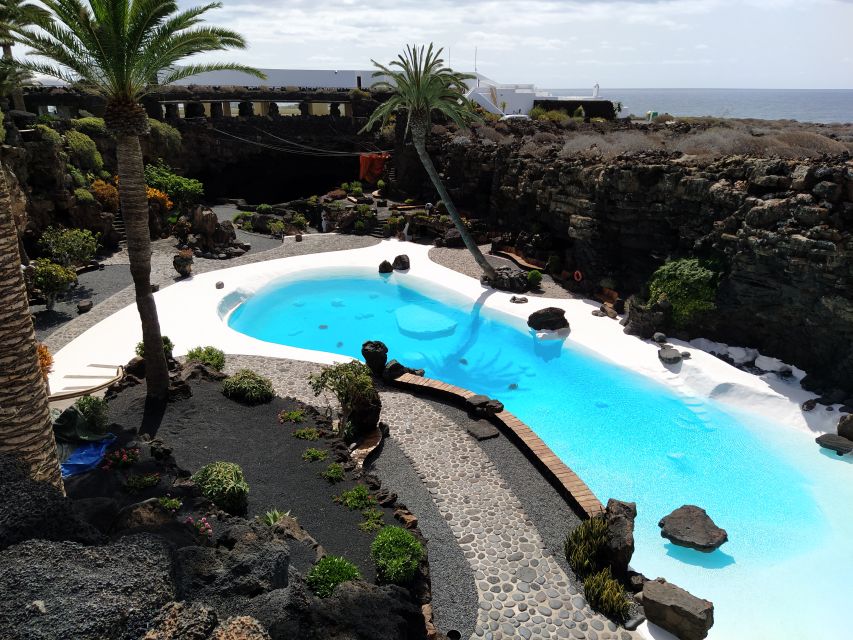 Lanzarote: Northern Half-Day Trip - Mirador del Río and the view toward La Graciosa