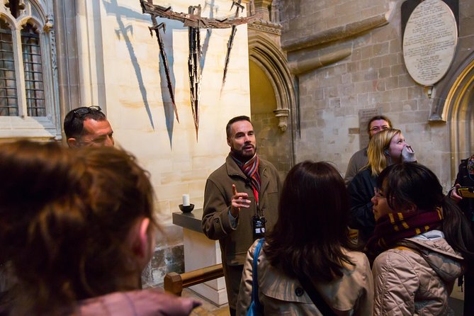 Leeds Castle, Cliffs of Dover and Canterbury Day Trip from London with Guided Cathedral Tour - Three major sights packed into one Kent day