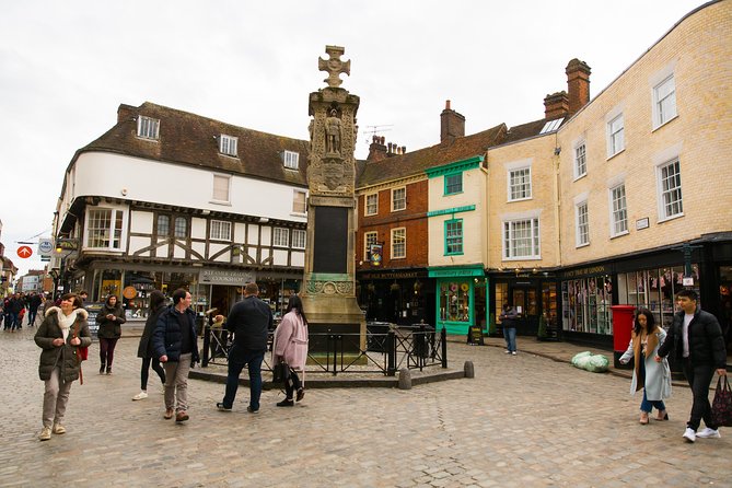 Leeds Castle, Cliffs of Dover and Canterbury Day Trip from London with Guided Cathedral Tour - The guide can shape the entire day
