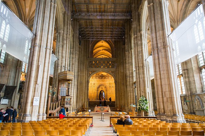 Leeds Castle, Cliffs of Dover and Canterbury Day Trip from London with Guided Cathedral Tour - Is the $145.63 price fair?