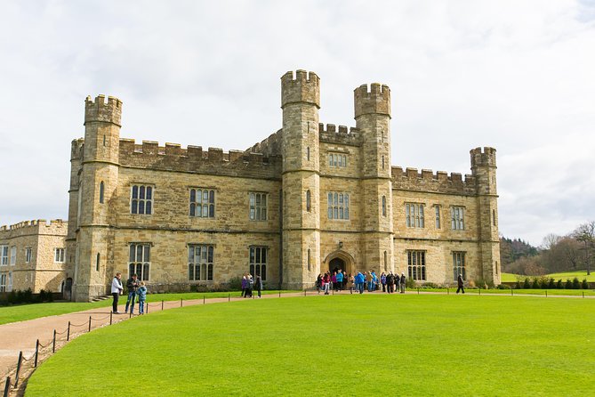 Leeds Castle, Cliffs of Dover and Canterbury Day Trip from London with Guided Cathedral Tour - Leeds Castle: rooms, gardens, and 900 years of change