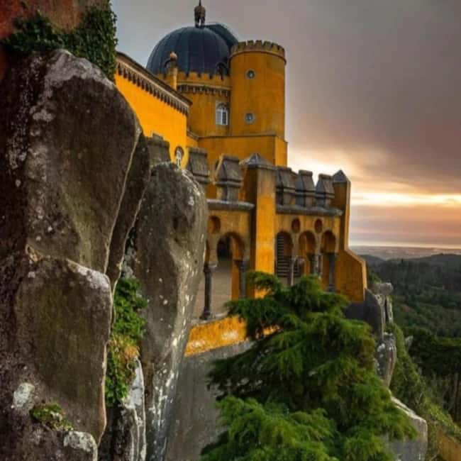 Lisbon: Pena Palace, Regaleira, Sintra, and Cascais Day Trip - Cascais: a short taste of the Portuguese Riviera