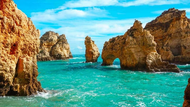 Lisbon: Private Day trip to Algarve, Benagil cave,Portimao - Algar Seco and Boneca Cave