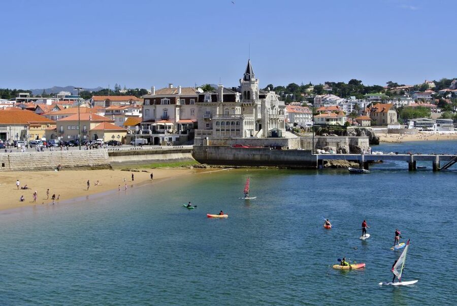 Lisbon: Sintra, Azenhas do Mar and Cascais Day Trip - Why this route works well from Lisbon