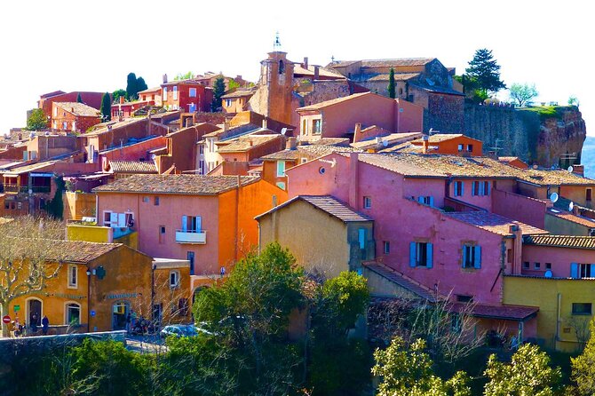 Luberon Villages Day Trip from Aix en Provence - Gordes delivers the classic Provence view