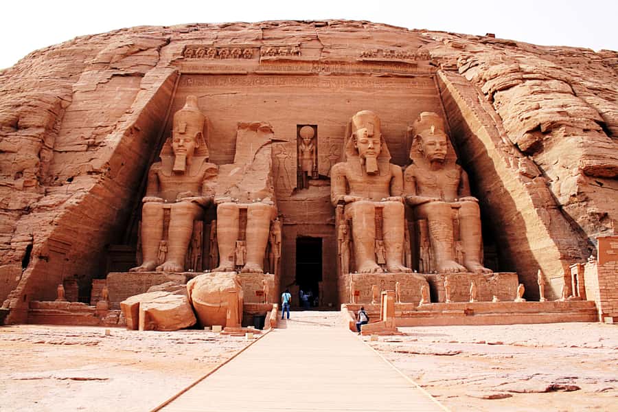 Luxor: Abu Simbel Temple Private Guided Day Trip with Lunch - Why Abu Simbel is worth such a long day