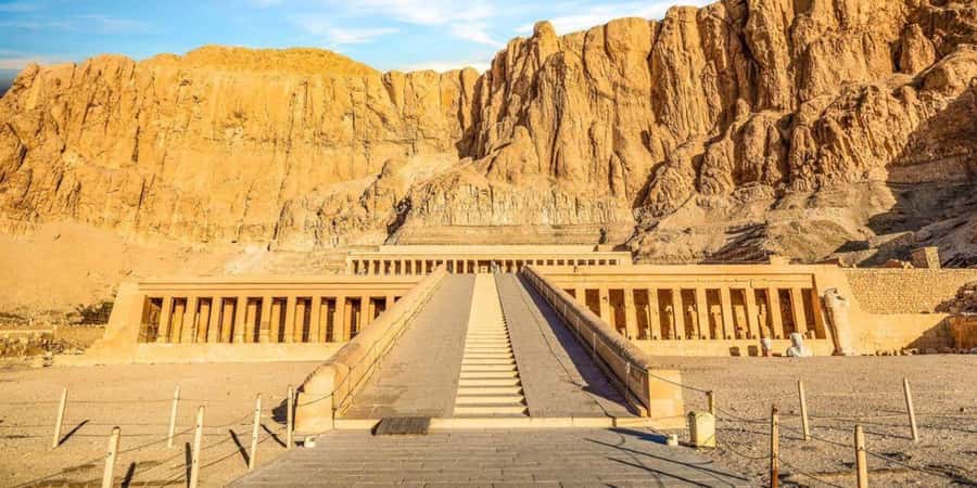 Luxor Day Trip from Hurghada Small Group & Tutankhamun Tomb - The guides are a major part of the experience