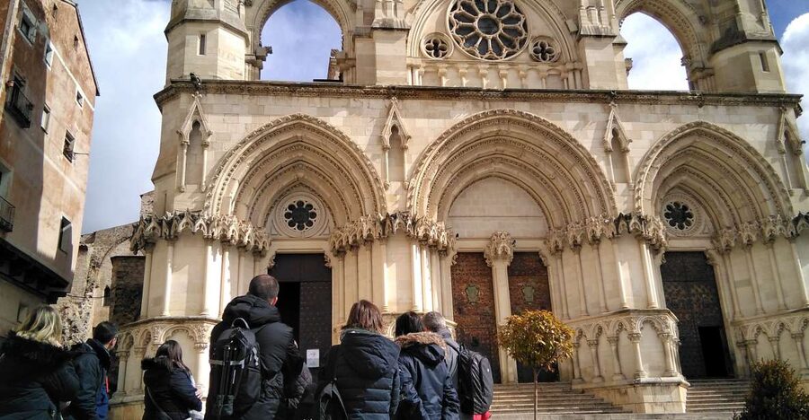 Madrid:Full Day Trip to Cuenca, Cathedral and Hanging Houses - The Hanging Houses and Museum of Abstract Art