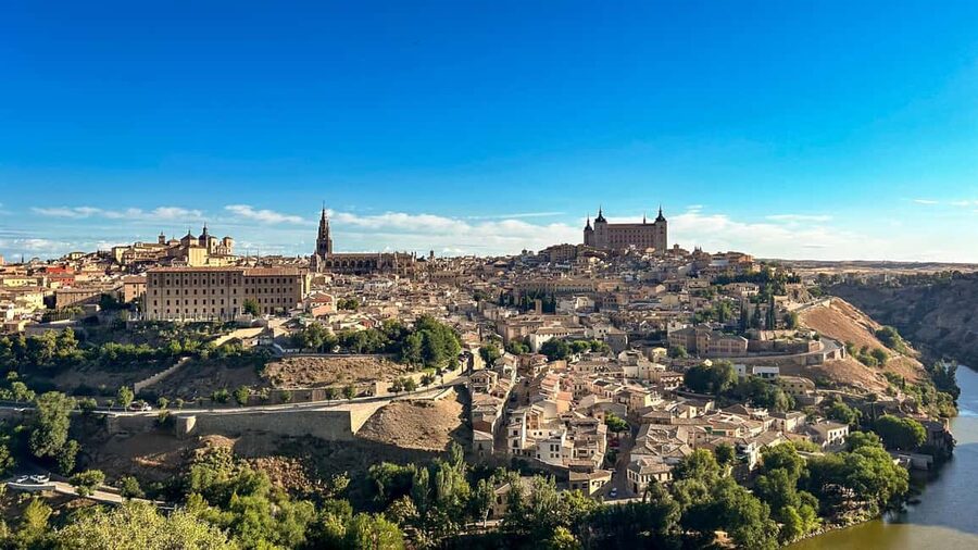 Madrid: Segovia, Ávila & Toledo Day Trip with Optional Lunch - Who will enjoy this day most?