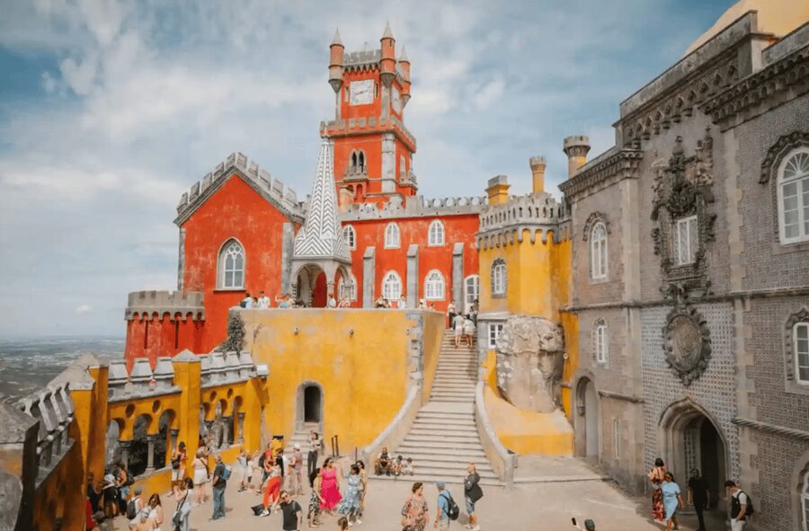 Magical Day Trip: Pena Palace, Sintra, CaboDa Roca & Cascais - Who should book this Sintra day trip?