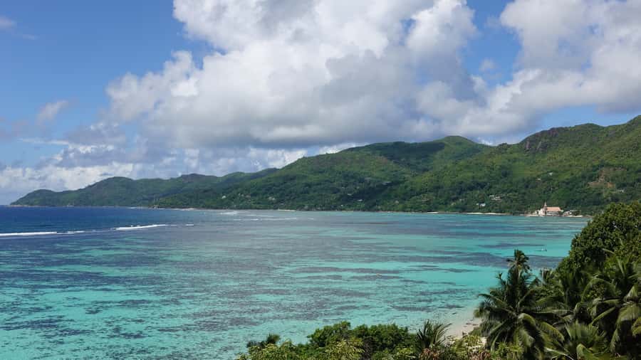 Mahé Island: Island Highlights Guided Day Trip with Lunch - Southern Mahé, the west coast, and Takamaka rum
