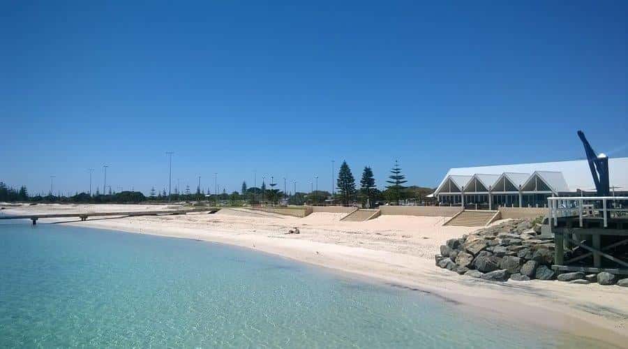 Margaret River and Busselton Jetty: Day Trip from Perth - Lunch, beer and cider at a regional brewery