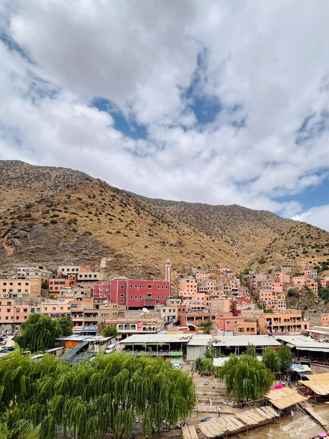 Marrakech: Ourika Valley Waterfalls & guided hike - Choosing the riverside option