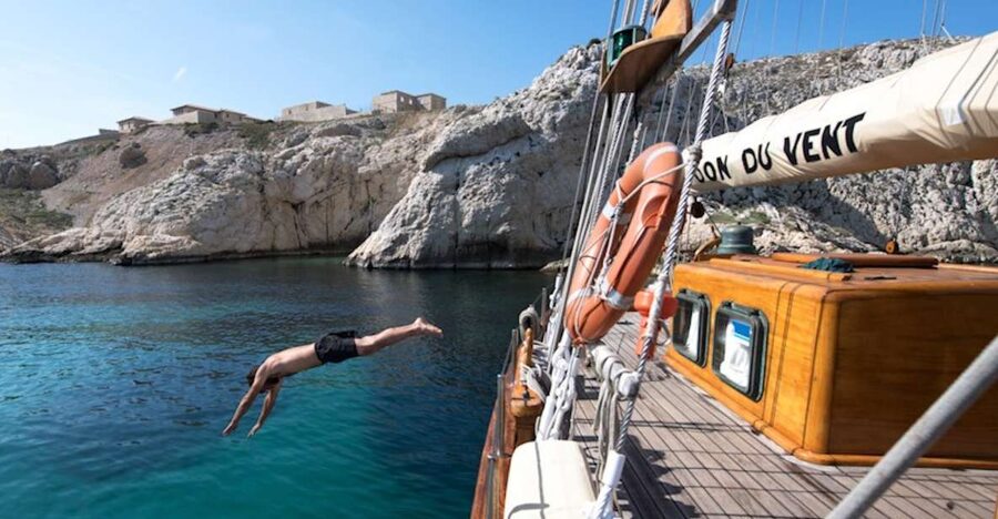 Marseille: Calanques Sailing Day Trip with Lunch and Wine - Choosing between Sormiou, Morgiou, Sugiton, and La Côte Bleue