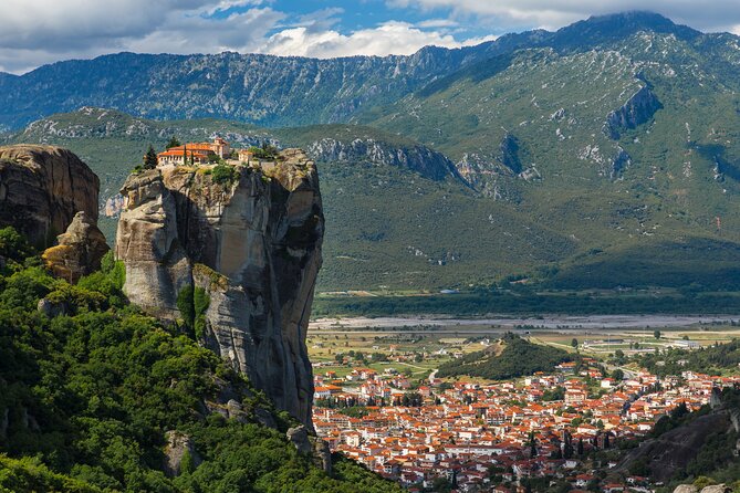 Meteora Day Trip with central Pick up & optional Lunch - The return to Athens after sunset