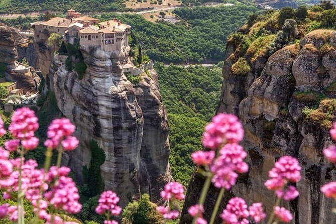 Meteora Monasteries Private Full Day Trip From Athens - Thermopylae and the return to Athens