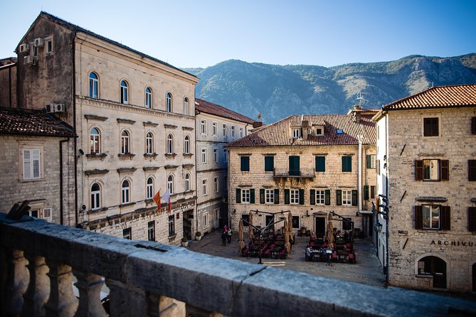 Montenegro Full-Day Trip from Dubrovnik with Optional Boat Trip - Border crossings, traffic, and the real length of the day