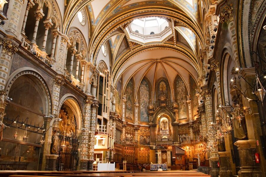 Montserrat & Cava Wineries Day Trip from Barcelona w/ Pickup - The extra cava fee changes the value