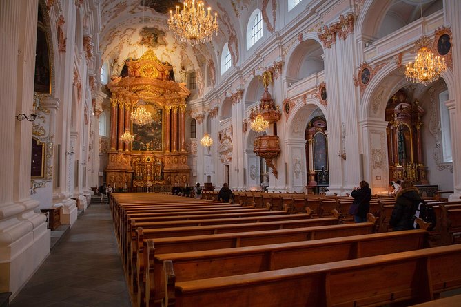 Mount Titlis and Lucerne Day Trip from Zurich - Choosing between the standard day tour and Snow Experience