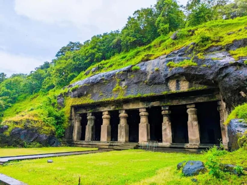 Mumbai: All-Inclusive Mumbai Private Full or Half Day Trip - Churchgate and CST Terminus