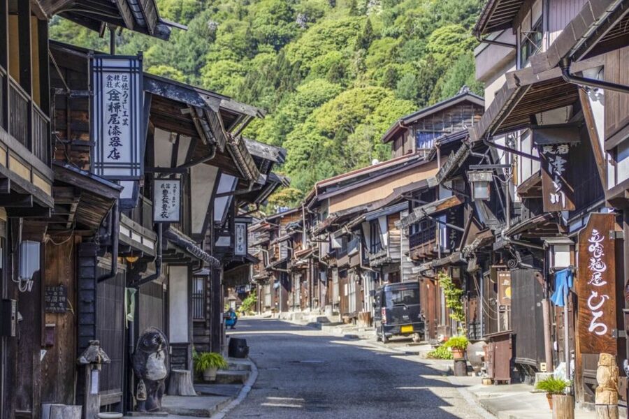 Nagano/Matsumoto: Matsumoto Castle and Narai-juku Day Trip - Why this day trip works so well