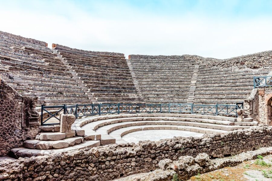 Naples: Pompeii and Vesuvius Day Trip - What the day feels like without a full guide