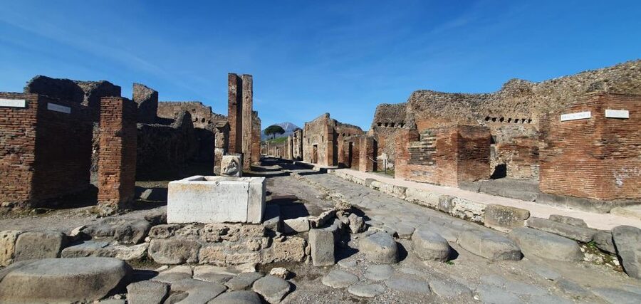 Naples: Pompeii & Mt. Vesuvius Day Trip with Tickets & Lunch - The Valley of Hell and the 1944 lava flow