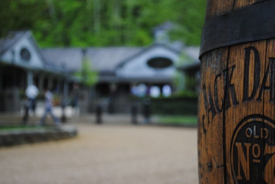 Nashville: Jack Daniel Distillery Day Trip with Tastings - Why this day trip works from Nashville