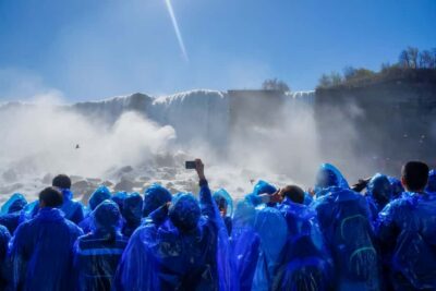 Niagara Falls: Canadian Side Day Trip with Maid of The Mist