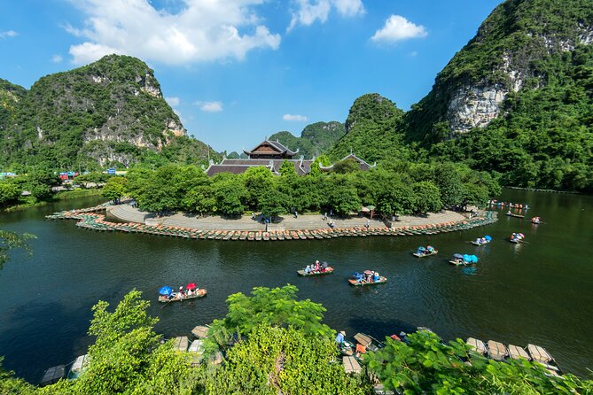 Ninh Binh Day Trip: Hoa Lu-Trang An/Tam Coc-Mua Cave-Cycling-Boat - Lunch and the practical middle of the day