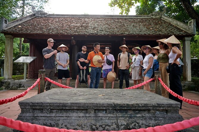 Ninh Binh Day Trip: Hoa Lu-Trang An/Tam Coc-Mua Cave-Cycling-Boat - Climbing Mua Cave and Ngoa Long Mountain