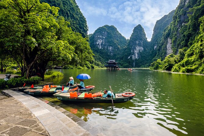 Ninh Binh Day Trip: Hoa Lu-Trang An/Tam Coc-Mua Cave-Cycling-Boat - What the $43 price really buys you