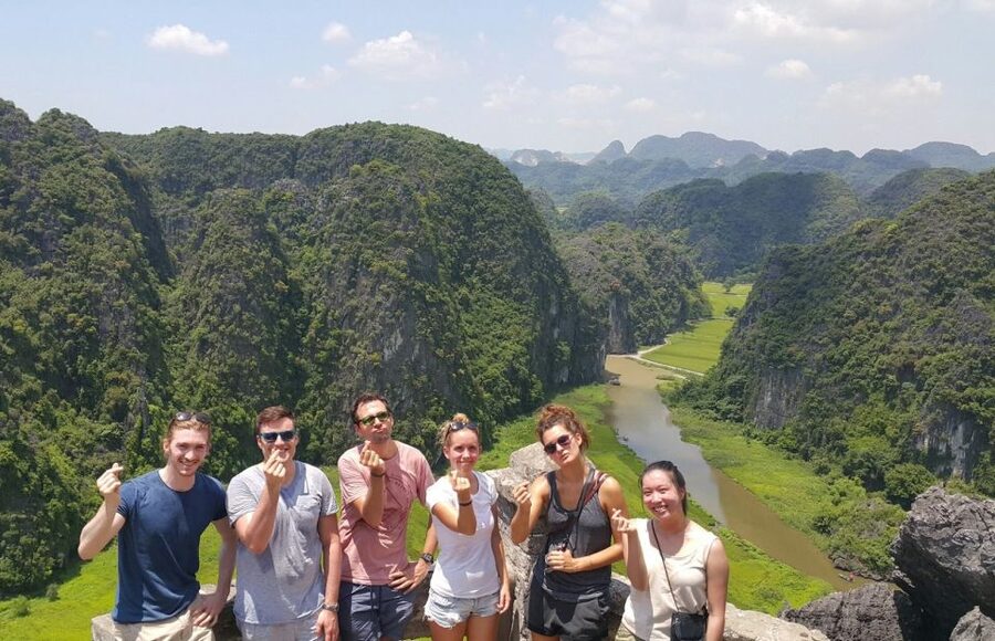 Ninh Binh: Hoa Lu, Trang An and Mua Caves Hiking Day Trip - The guide can shape the whole day
