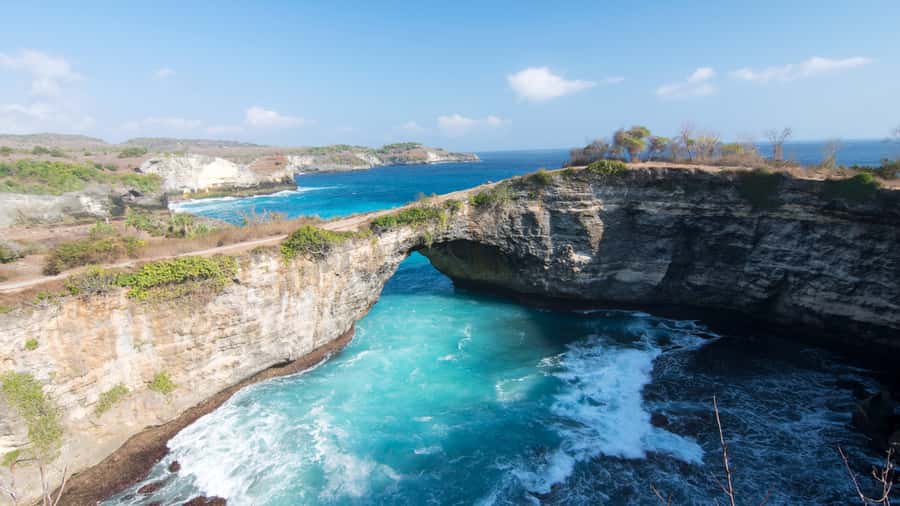 Nusa Penida Tour : Day Trip from Bali - Hotel Transfer - Lunch, guide service, and what is actually included