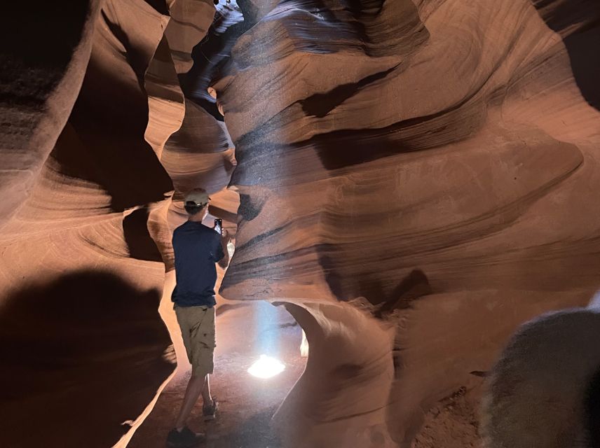 Page: Upper & Lower Antelope Canyon Combo Day Trip - Two Antelope Canyons, two very different walks