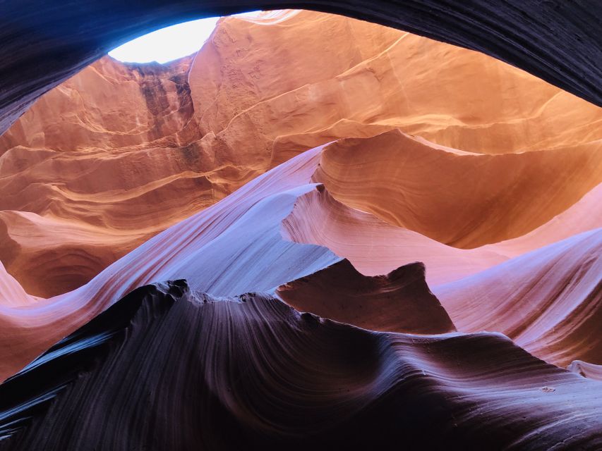 Page: Upper & Lower Antelope Canyon Combo Day Trip - Upper Antelope Canyon: the easier walk and bumpy ride