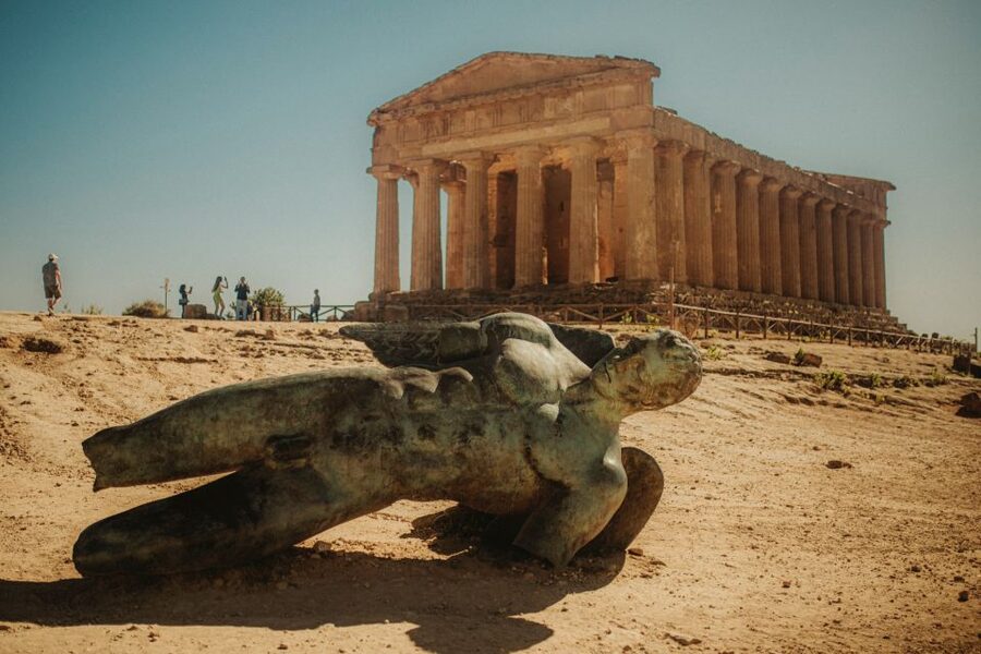 Palermo: Valley of the Temples and Scala dei Turchi Day Trip - The road to Agrigento and the café stop