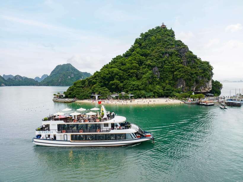 Pamela Cruise: HaLong Bay day trip with Lunch & Activities - Luon Cave by water