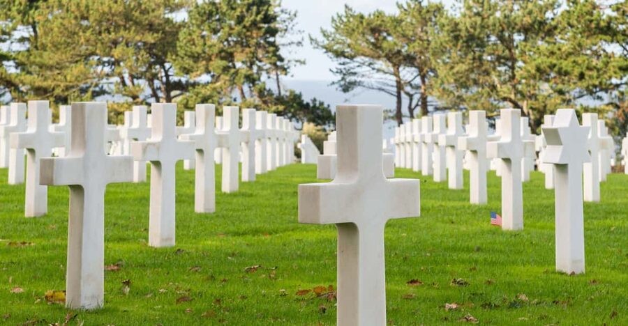 Paris: Normandy D-Day Sights Day Trip with Hotel Transfers - Who should book this experience?