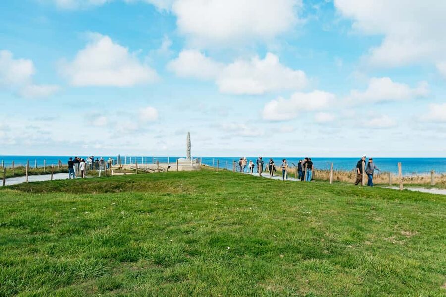 Paris: Normandy D-Day Sites Guided Day Trip with Lunch - The American Cemetery at Colleville-sur-Mer