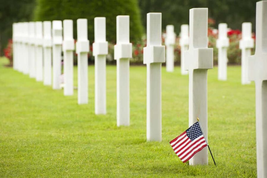 Paris: Normandy D-Day Sites Guided Day Trip with Lunch - Four hours back to Paris