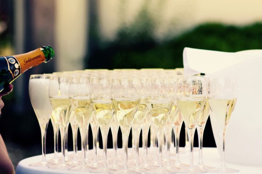 Paris: Private Day Trip to Champagne with 8 Tastings & Lunch - Lunch at a family-run house or local restaurant