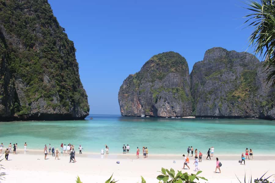 Phi Phi & Bamboo Islands: Premium Day Trip w/ Seaview Lunch - Phi Phi Don and Viking Cave add the scenery