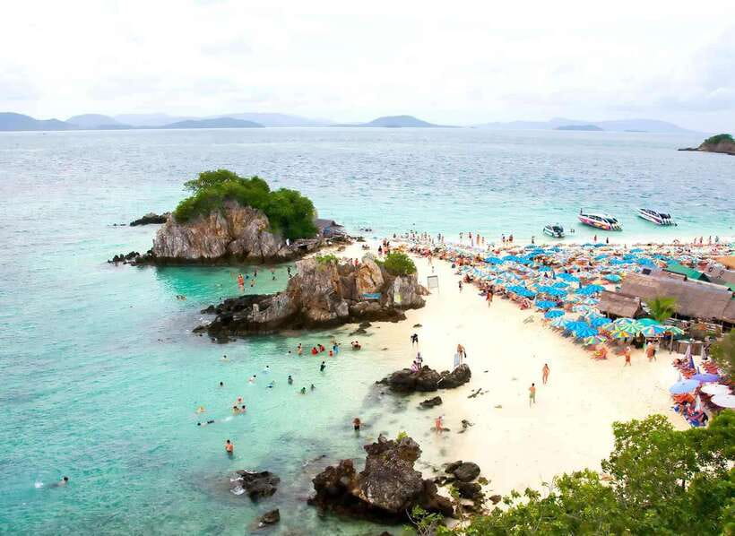 Phuket: Khai Nok, Khai Nai, and Khai Nui Island Day Trip - Khai Nui, where snorkeling happens from the boat