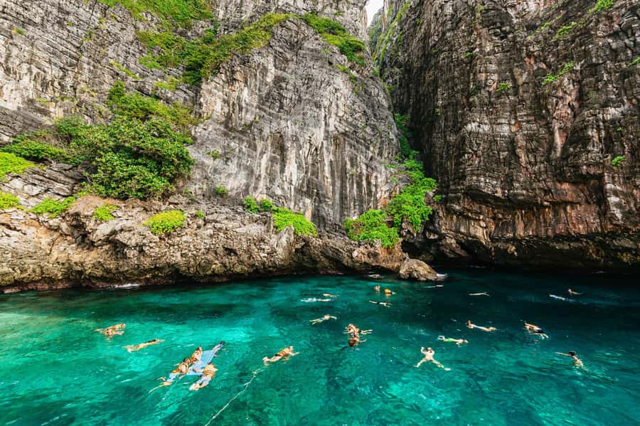 Phuket: Phi Phi Islands Day-Trip by Speed Catamaran - Why this Phi Phi trip works as a full-day plan