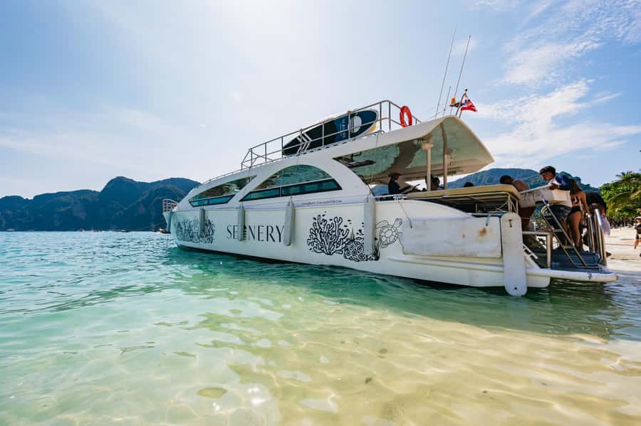 Phuket: Phi Phi Islands Day-Trip by Speed Catamaran - Phi Phi Don lunch and a short island stop