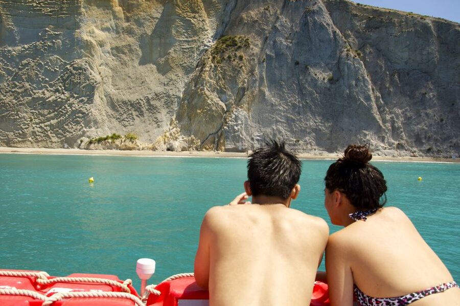 Ponza Island: Day Trip from Anzio with 5 Hour Boat Excursion - One Final Hour in Ponza Port