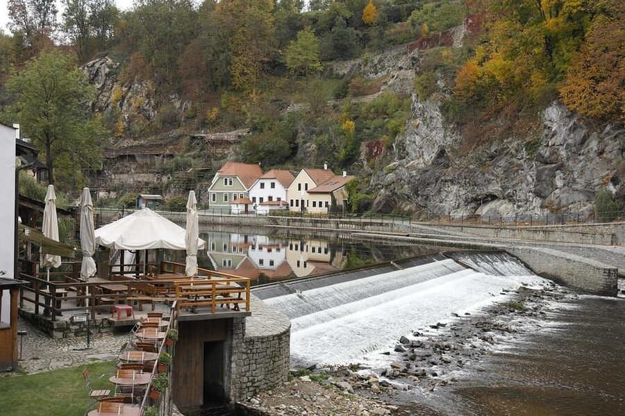 Prague: Cesky Krumlov Private Day Tour - Hotel pickup and a private car that keeps the day simple
