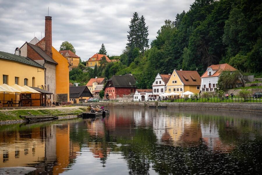 Prague: Cesky Krumlov Private Day Tour - Lunch at a local restaurant, if you want it